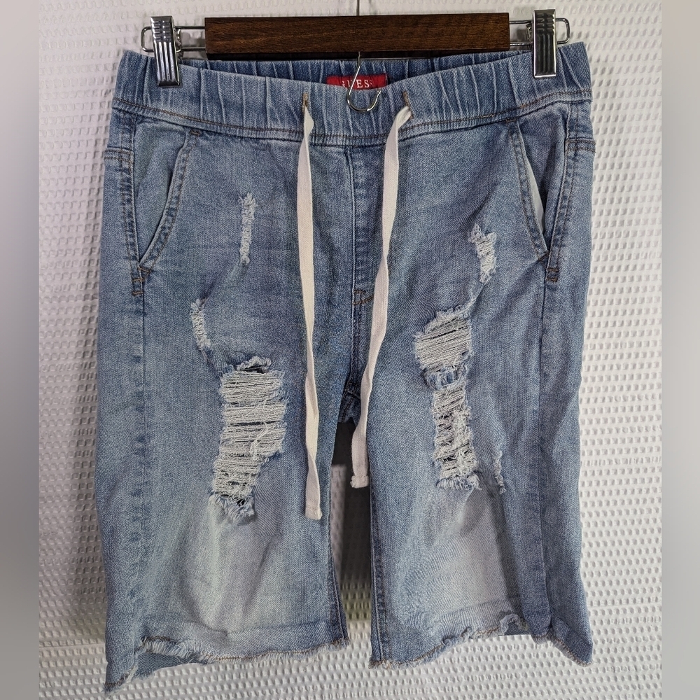 Guess women's distressed jeans shorts size S